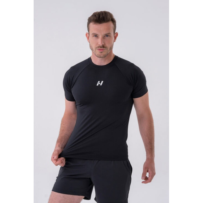 Футболка Nebbia Functional Slim-fit T-shirt Black 324
