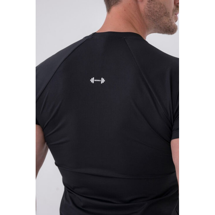 Футболка Nebbia Functional Slim-fit T-shirt Black 324