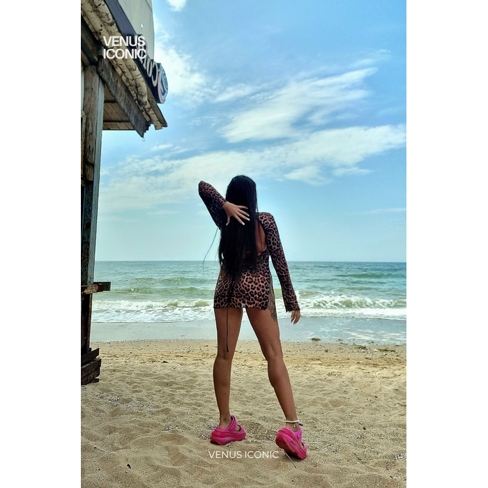 Сукня Venus Iconic Dianelle сітчаста пляжна еластична для танців
