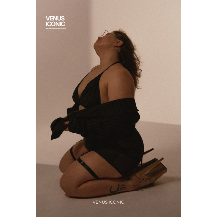 Спідниця Venus Iconic MUSE: облягаюча біфлекс, сітка, з регульованими підв'язками