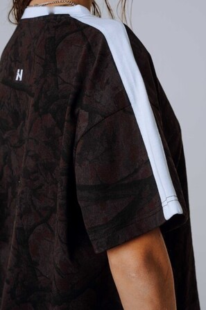 Футболка Nebbia Relaxed Tee POWER Dark Brown Camo 894