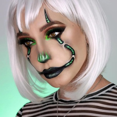 Коротка натуральна перука Leg Avenue 33см, що світиться