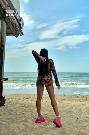 Сукня Venus Iconic Dianelle сітчаста пляжна еластична для танців