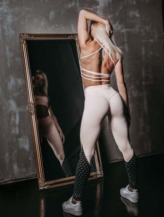 Топ Nebbia 'NS' FITNESS BRA 647 Bordo