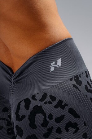 Шорти Nebbia Push-Up Compression Leopard Shorts PRIMAL Black Leopard 856