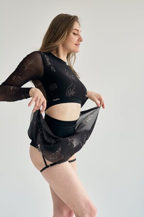 Dance Tattoo Комплект – Лонгслів із Сіткою та Високі Шорти для Танців, Полденсу та Розтяжки - чорний