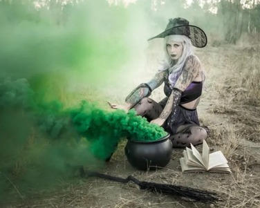 Жіночий чорно-сірий перука Leg Avenue 60см